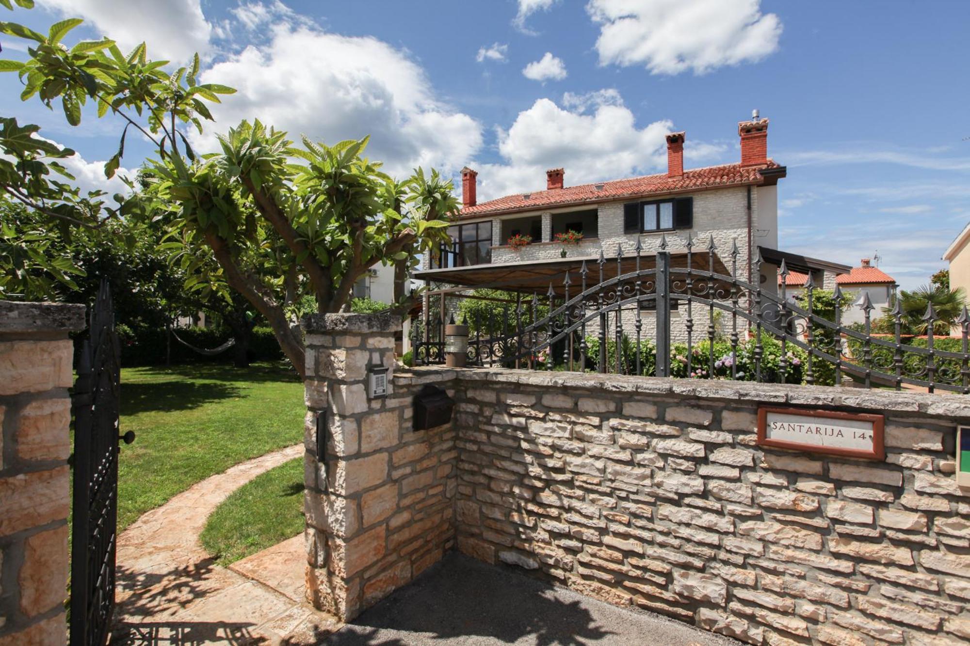 Apartmani Villa Otilija Porec Esterno foto