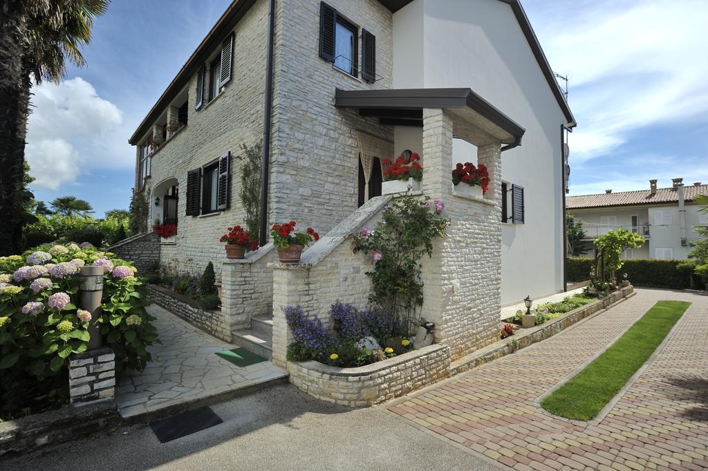 Apartmani Villa Otilija Porec Esterno foto