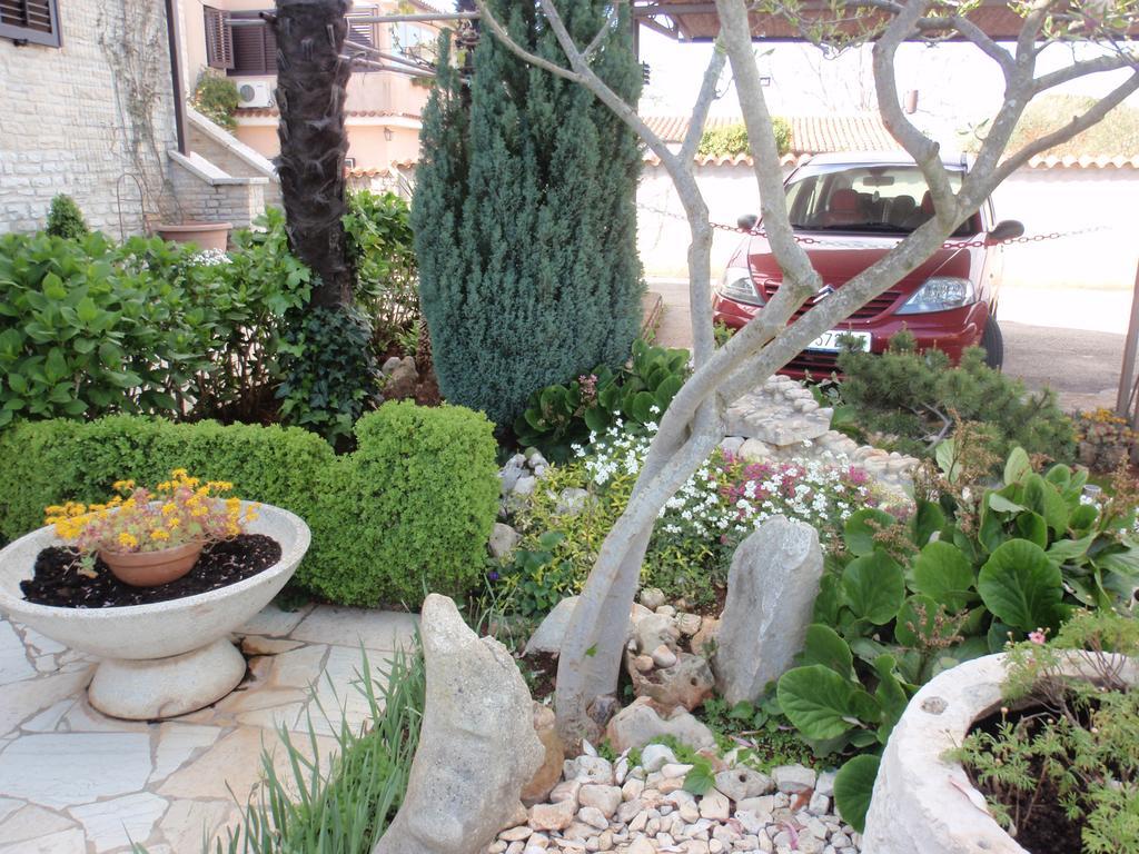 Apartmani Villa Otilija Porec Esterno foto