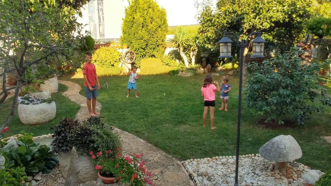 Apartmani Villa Otilija Porec Esterno foto