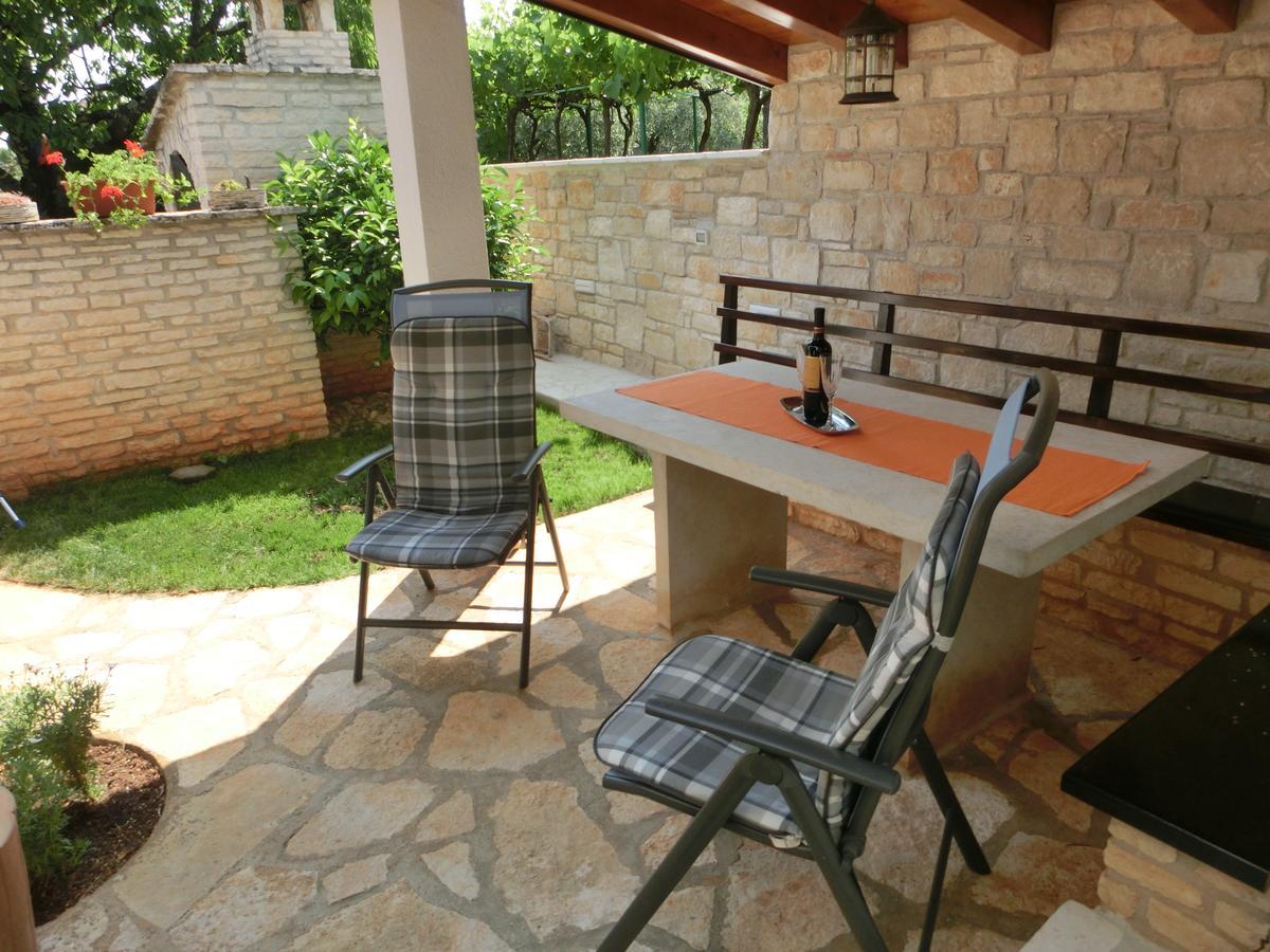 Apartmani Villa Otilija Porec Esterno foto