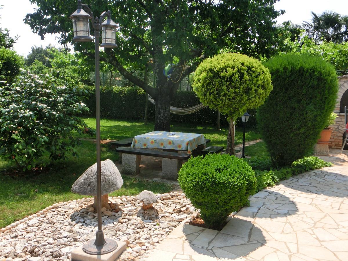 Apartmani Villa Otilija Porec Esterno foto