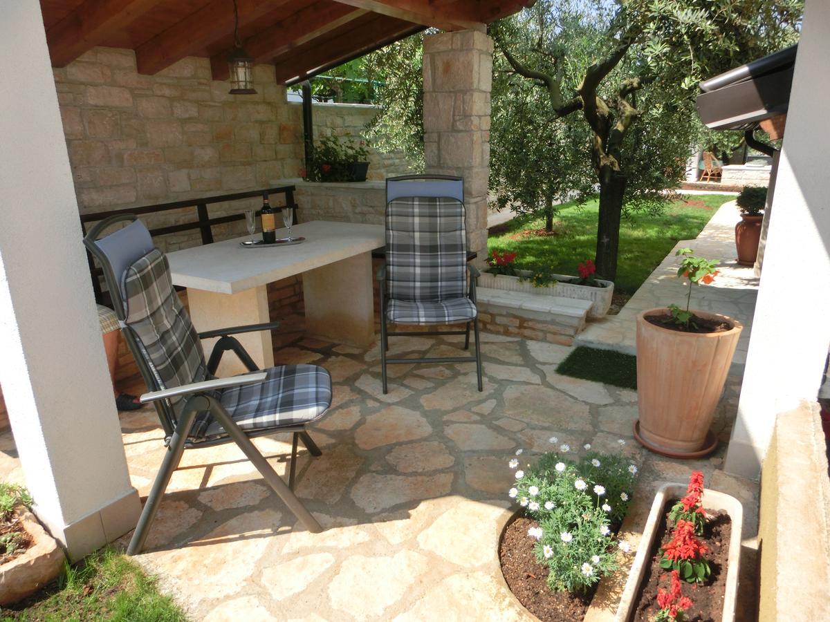Apartmani Villa Otilija Porec Esterno foto